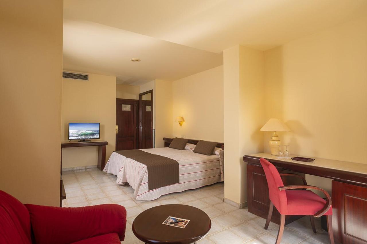 Hotel Guitart Rosa - Adults Only Льорет-де-Мар Экстерьер фото